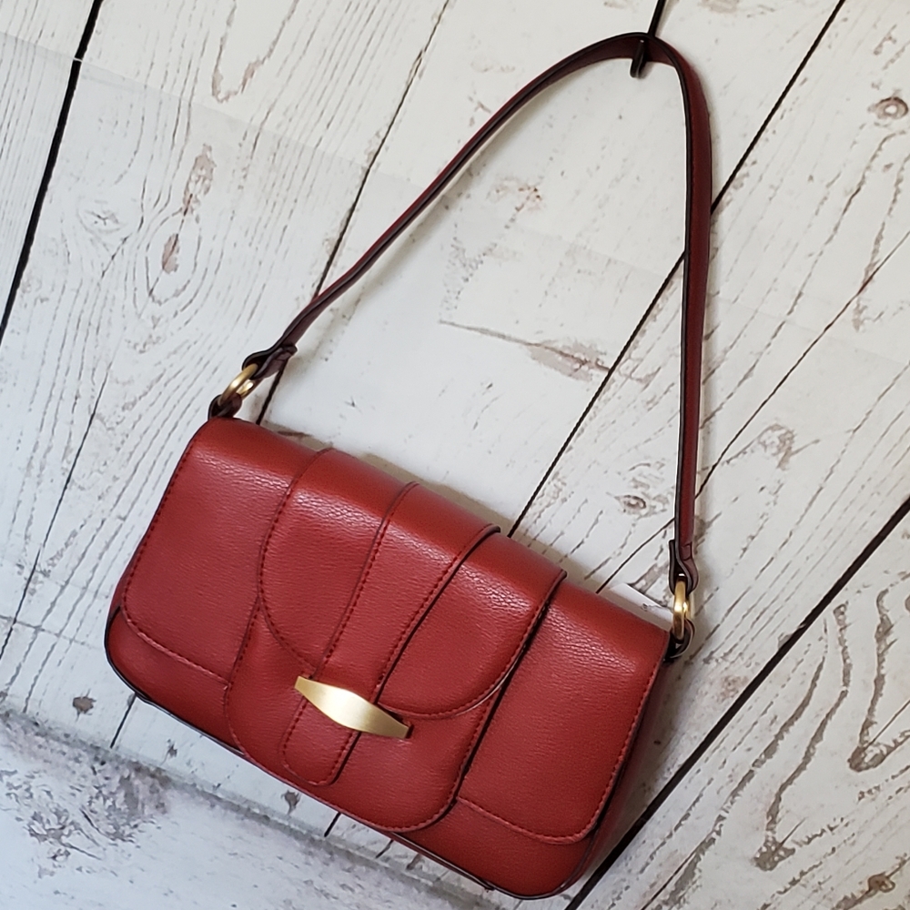 Time and Tru recycled materials vinyl hidden pocket shoulder bag red